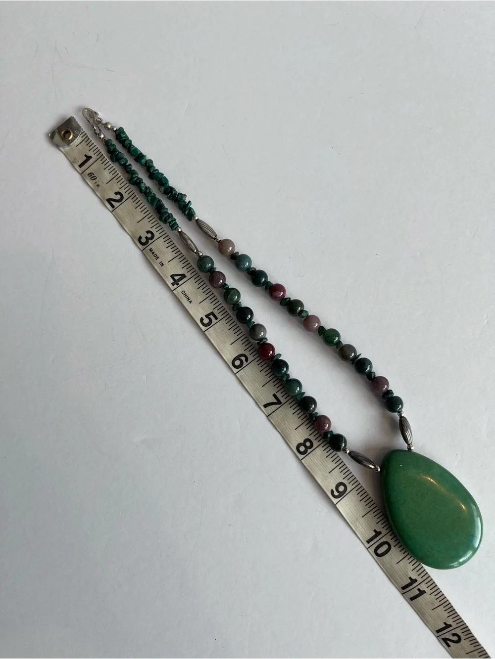 Green Stone Chunky Statement Necklace Vintage Estate Sale Jewelry